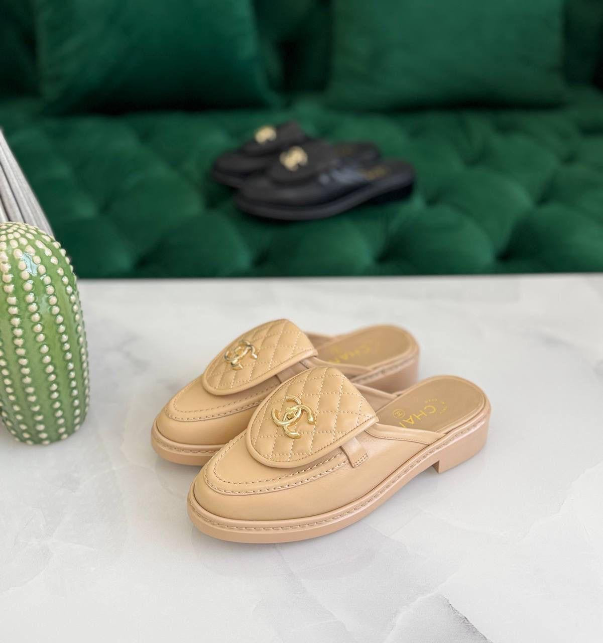 Chanel mules beige