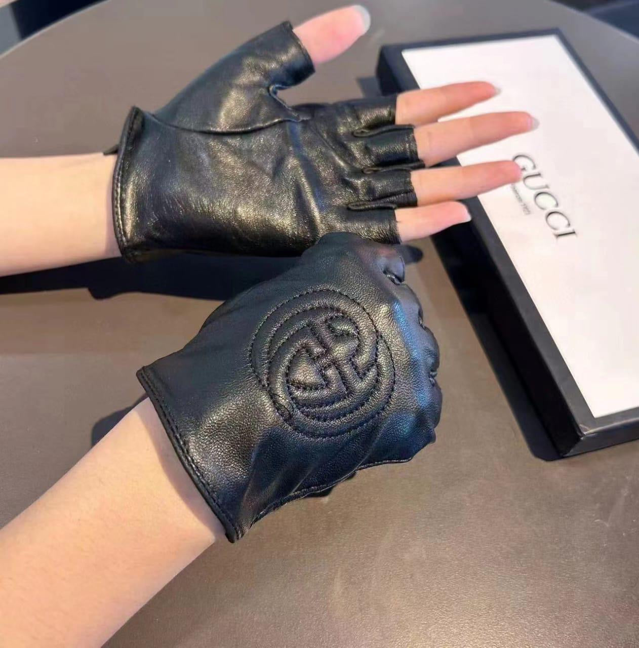 Gucci gloves