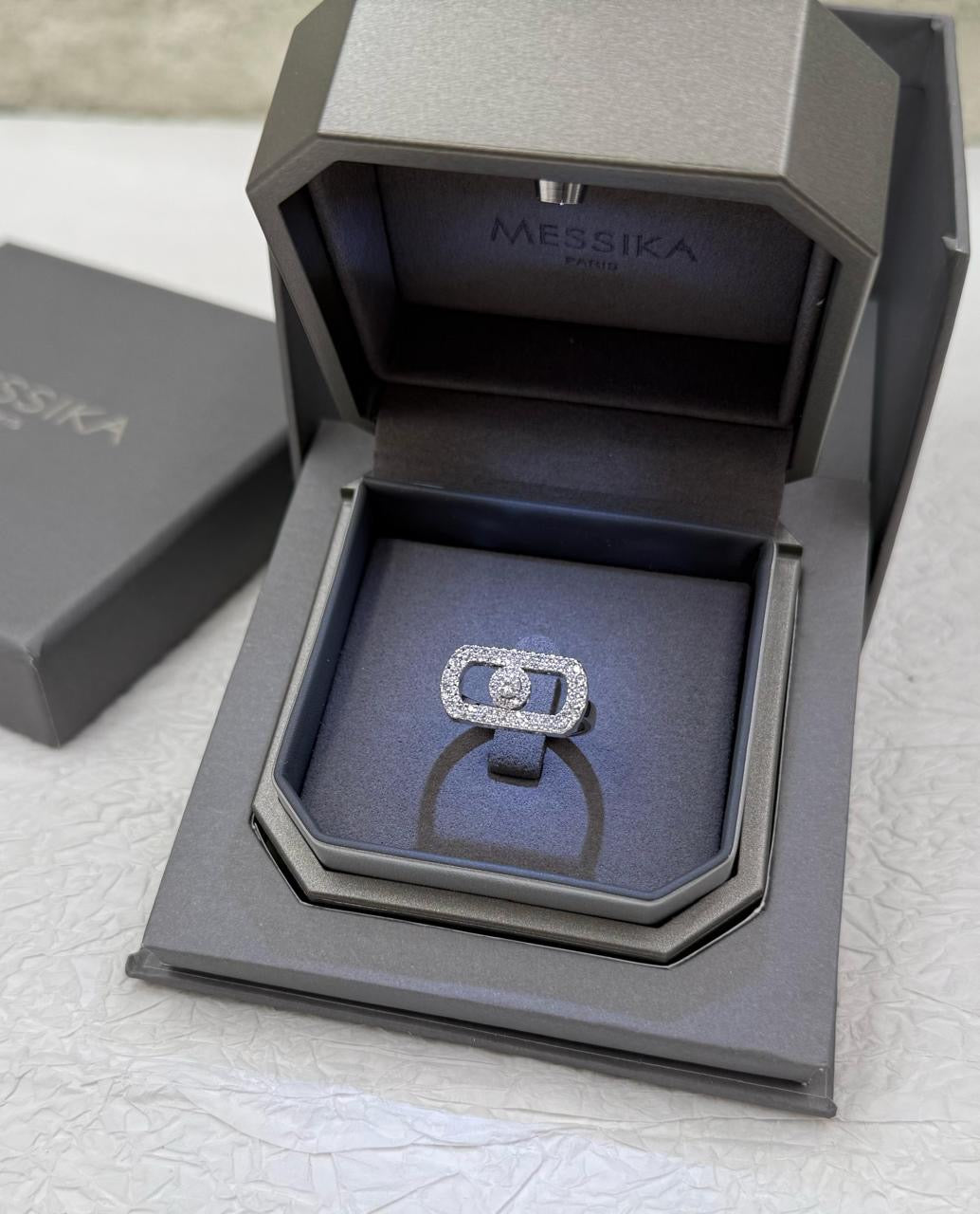 Messika ring