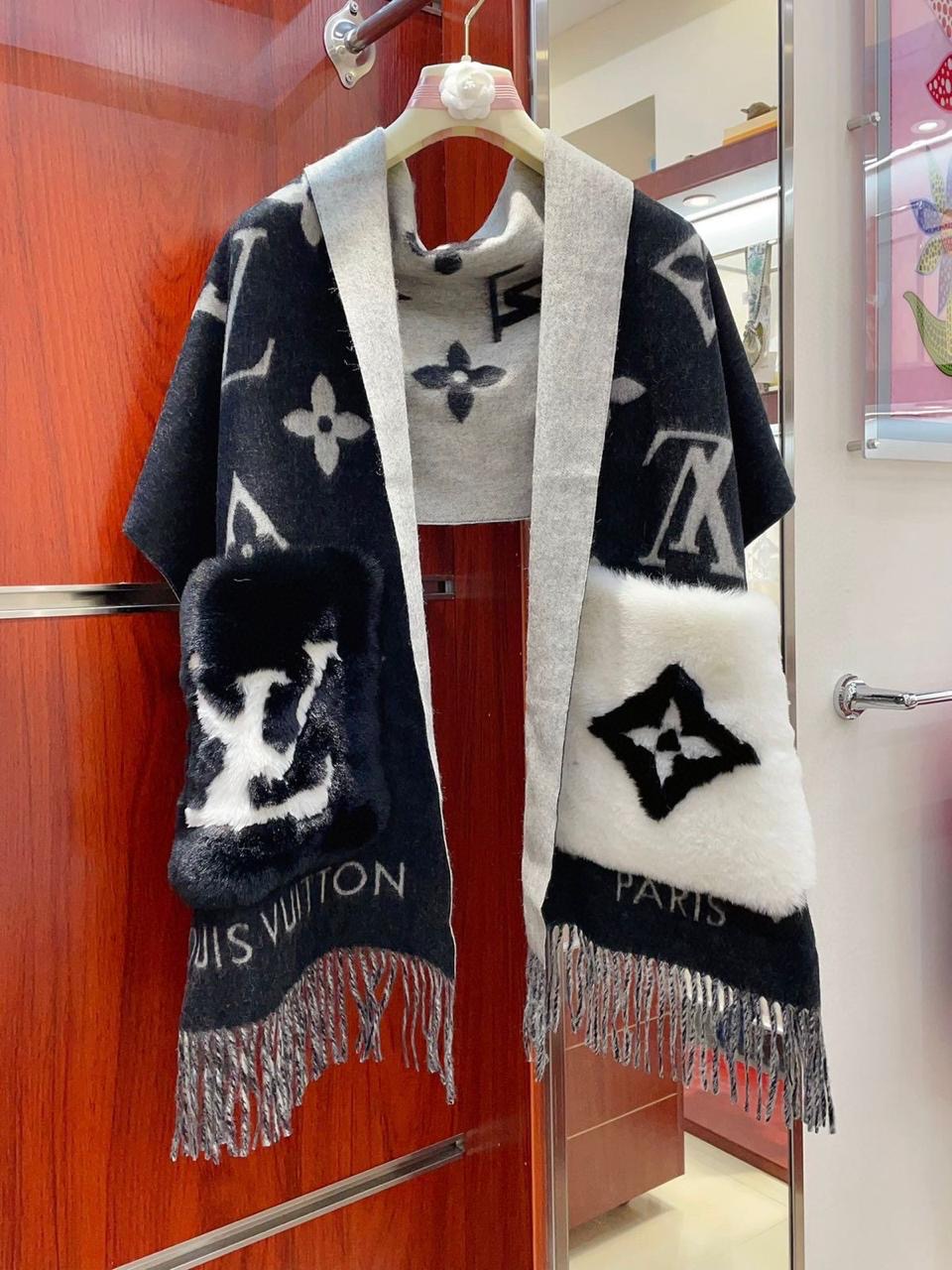 Lv scarf