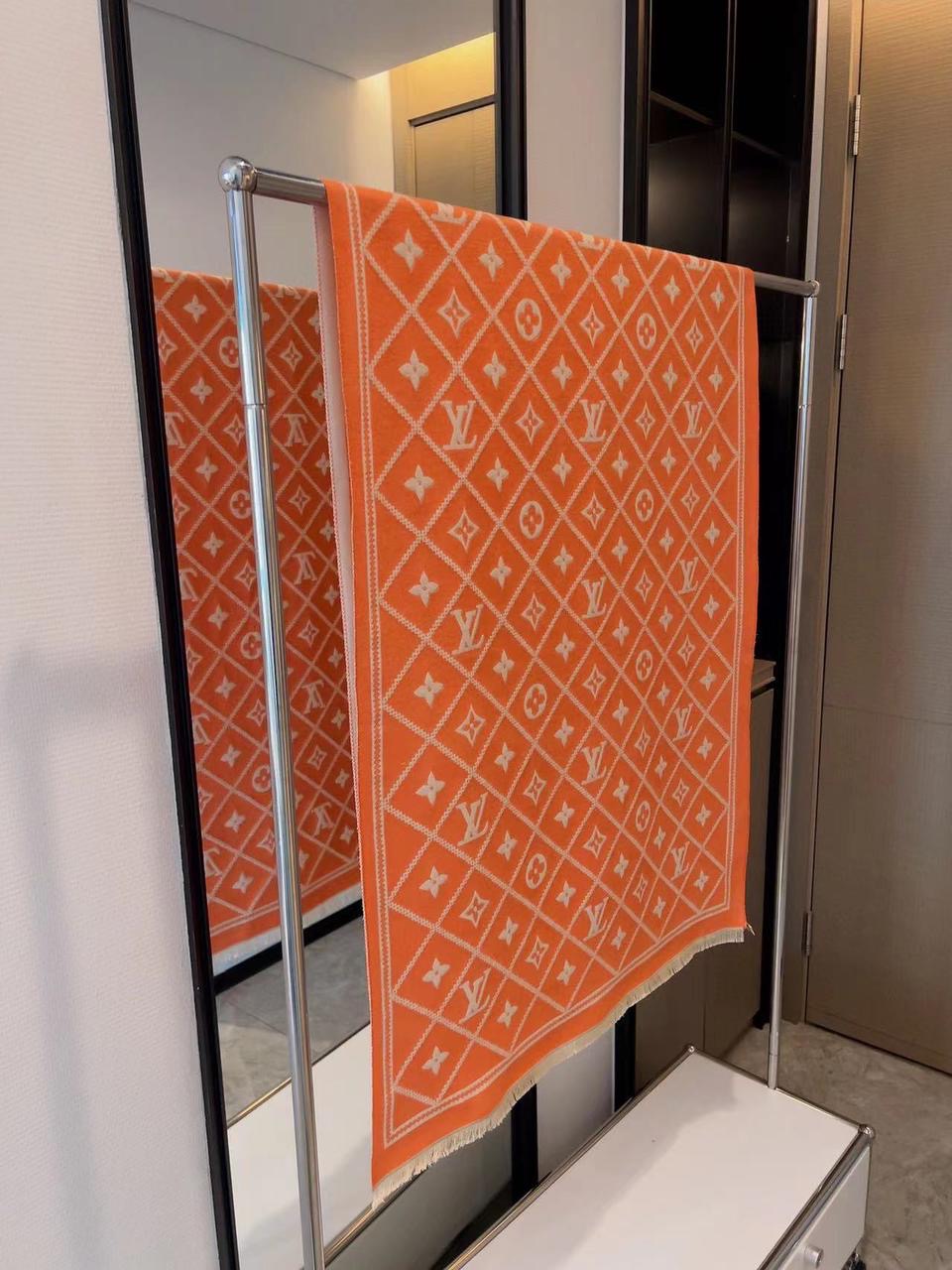 Lv shawl