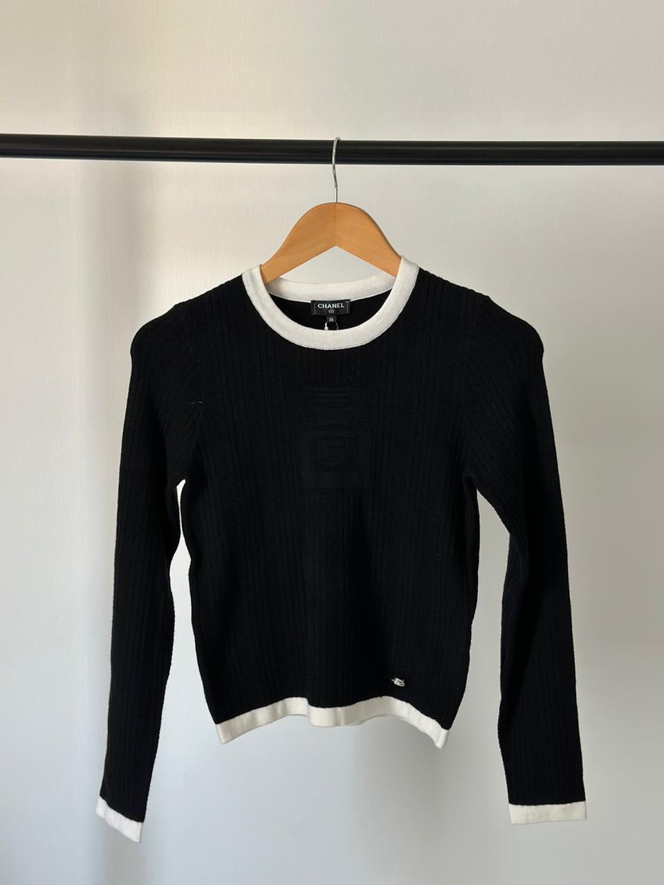 Chanel Tshirt - long sleeves