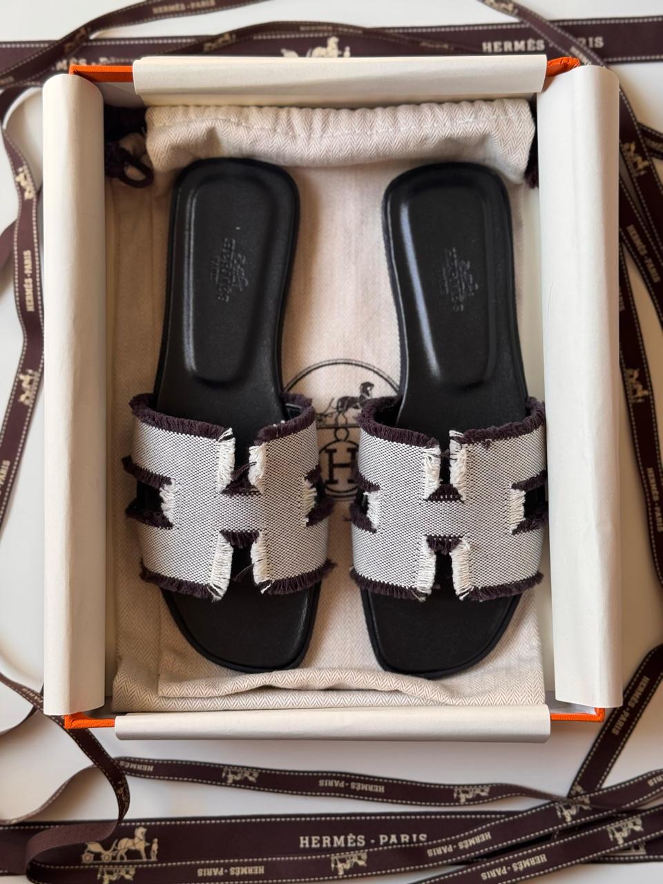 Hermes slippers
