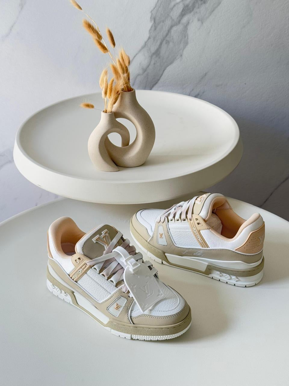Lv sneakers