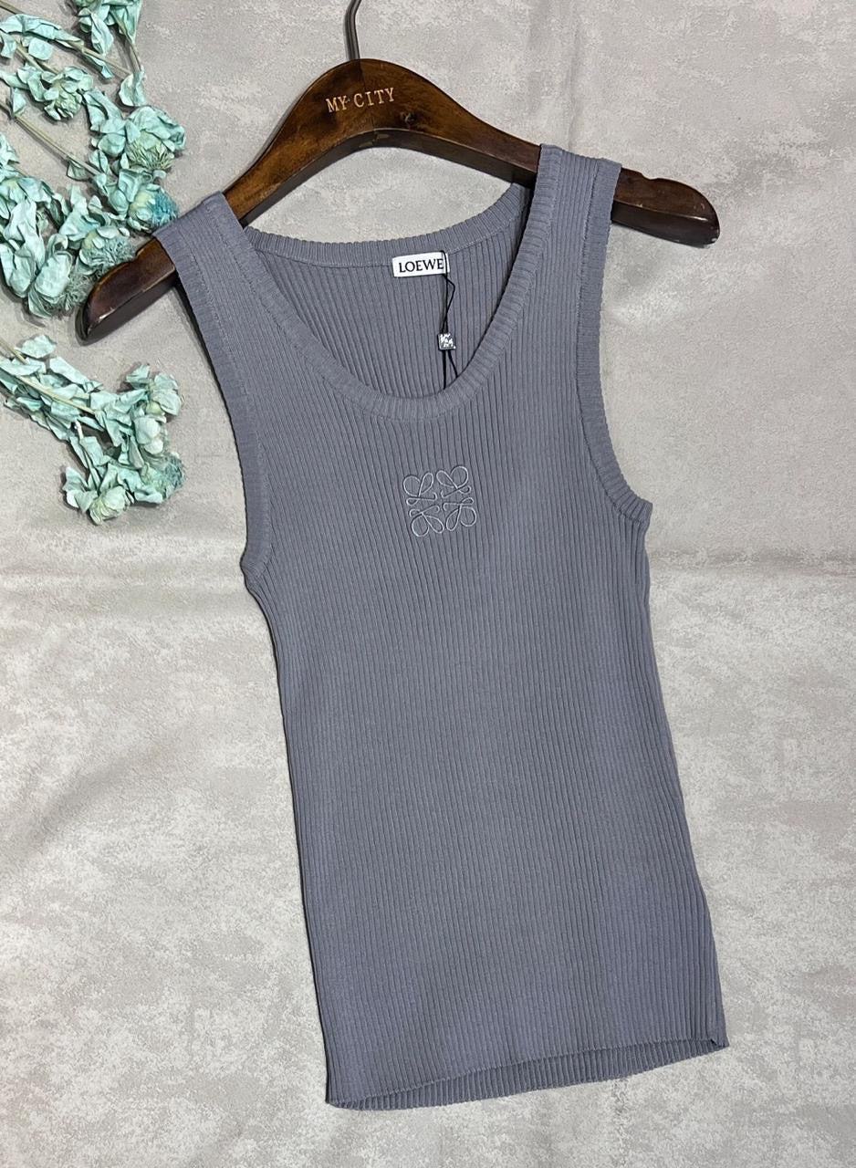 Loewe top