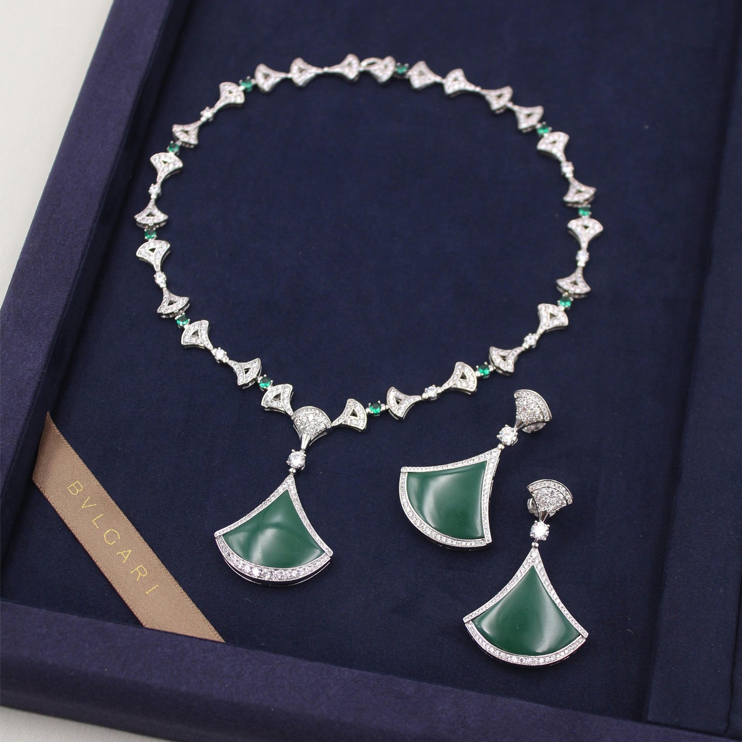 Bvlgari jewelry set - with real zircon stones