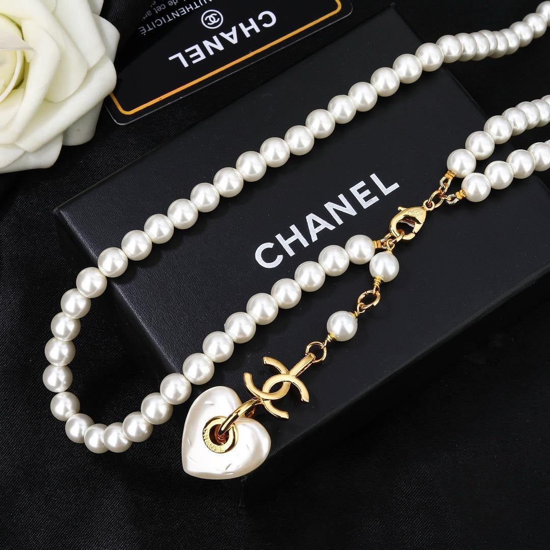 Chanel belt - pearl chain belt