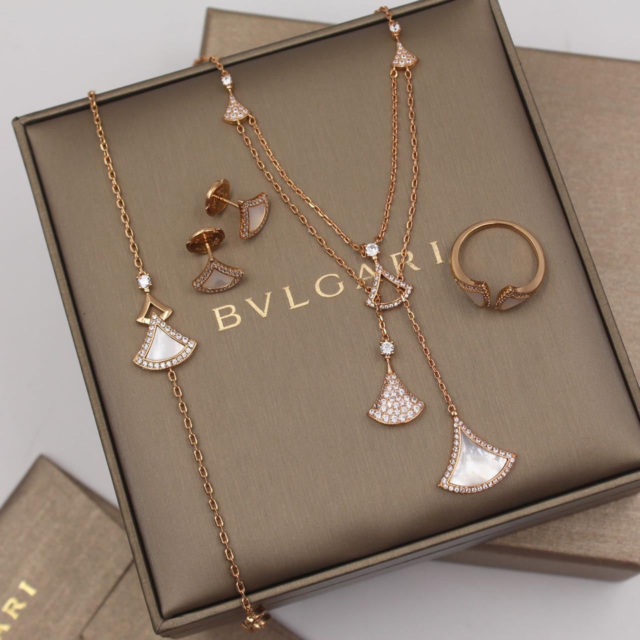 Bvlgari jewelry set