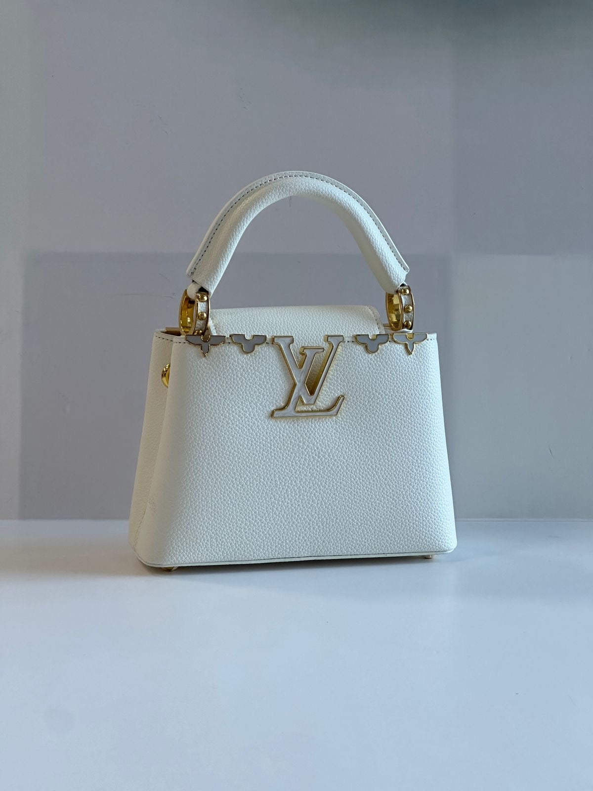 Lv bag capucines