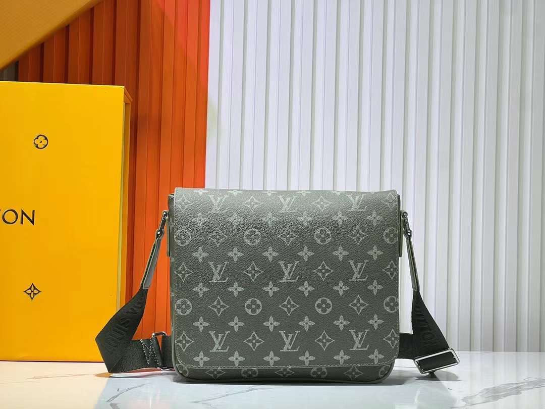 Lv bag men