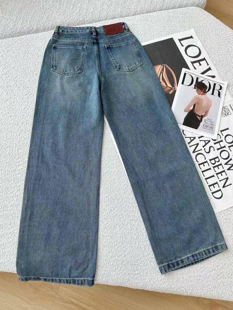 Lv pants