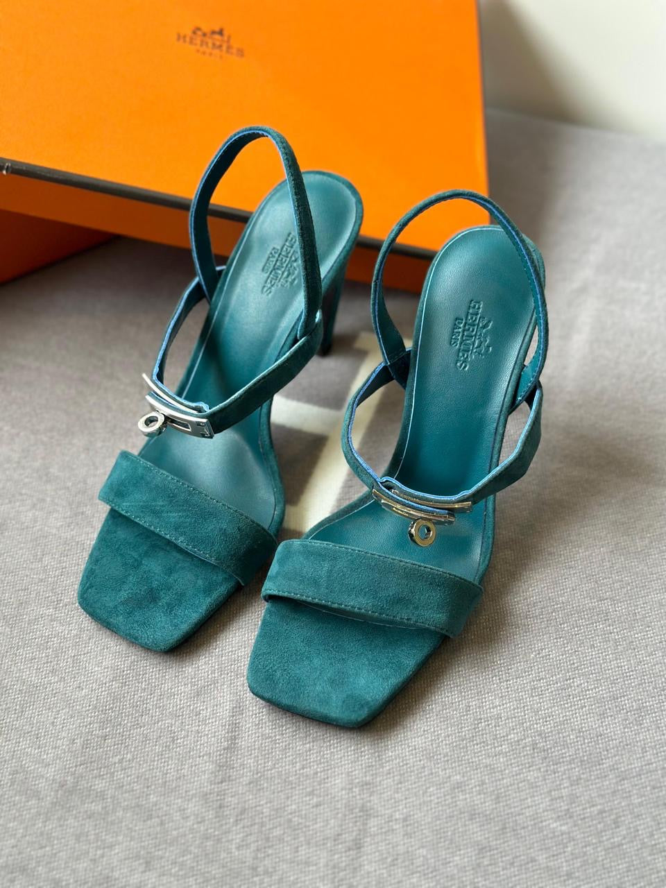 Hermes sandals heels