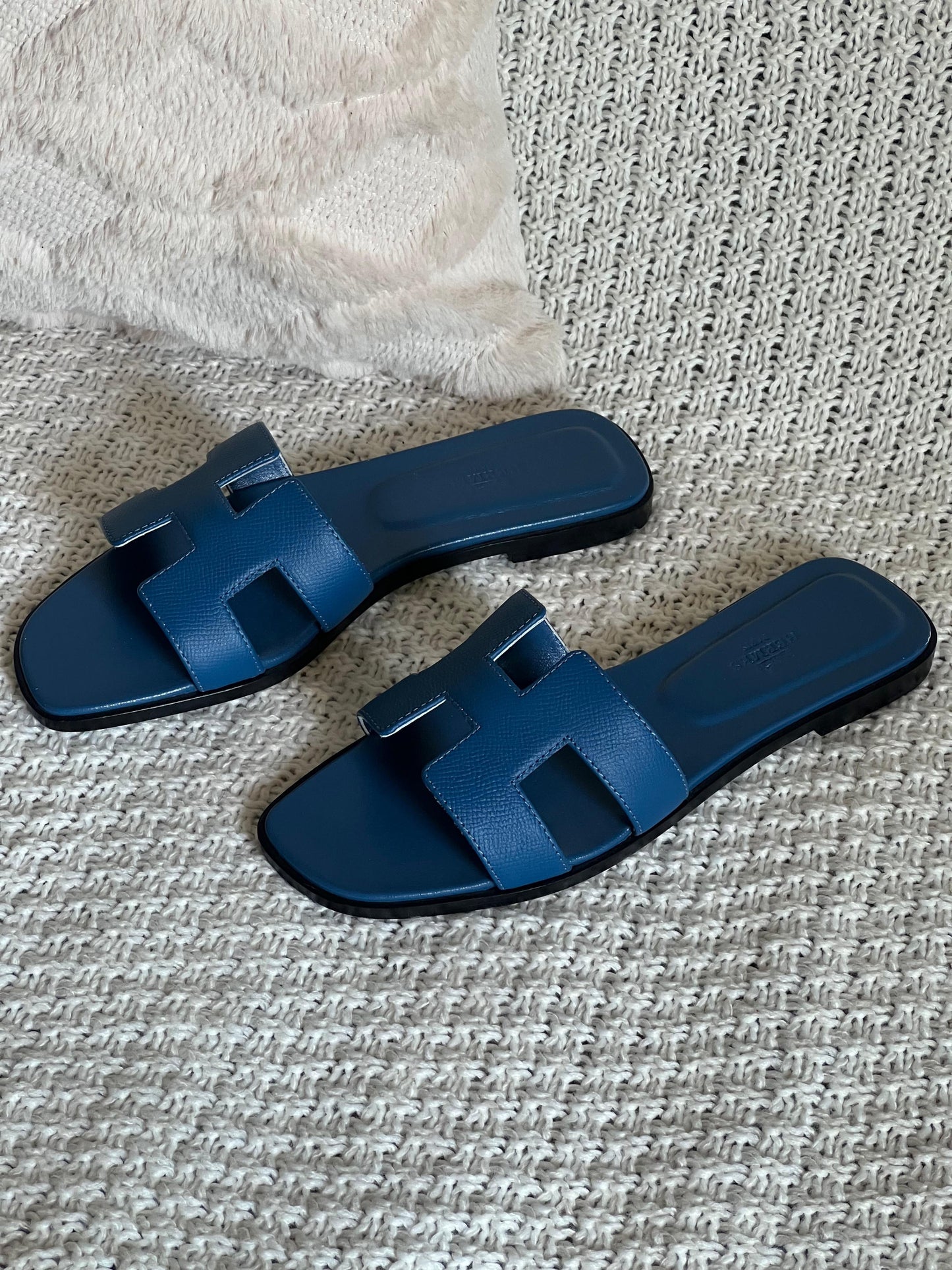 Hermes slippers blue
