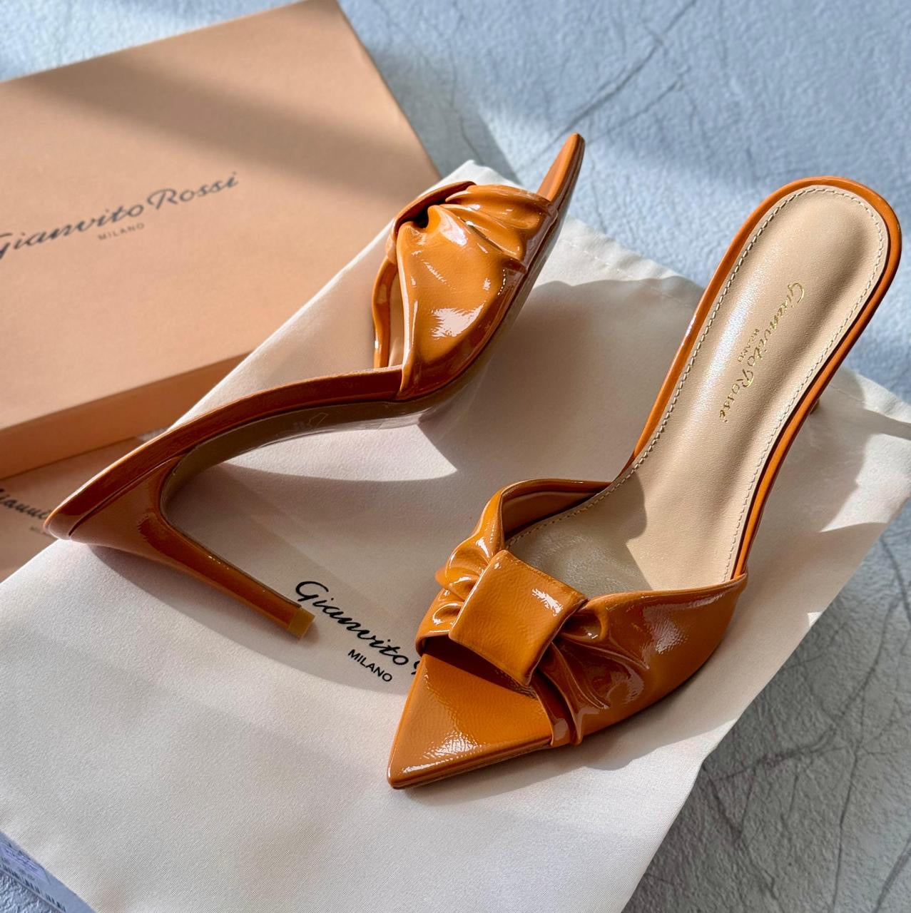G rossi sandals heels
