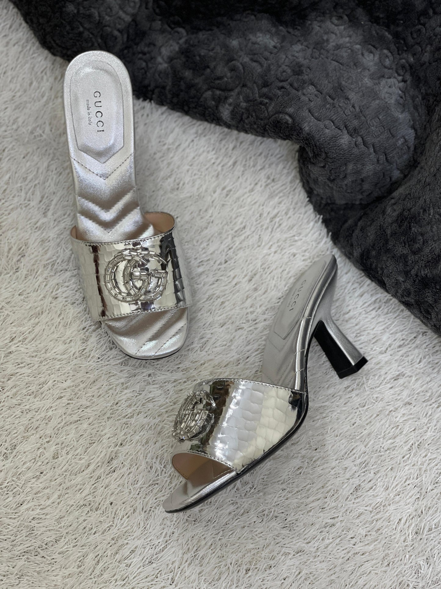Gcci sandals heels