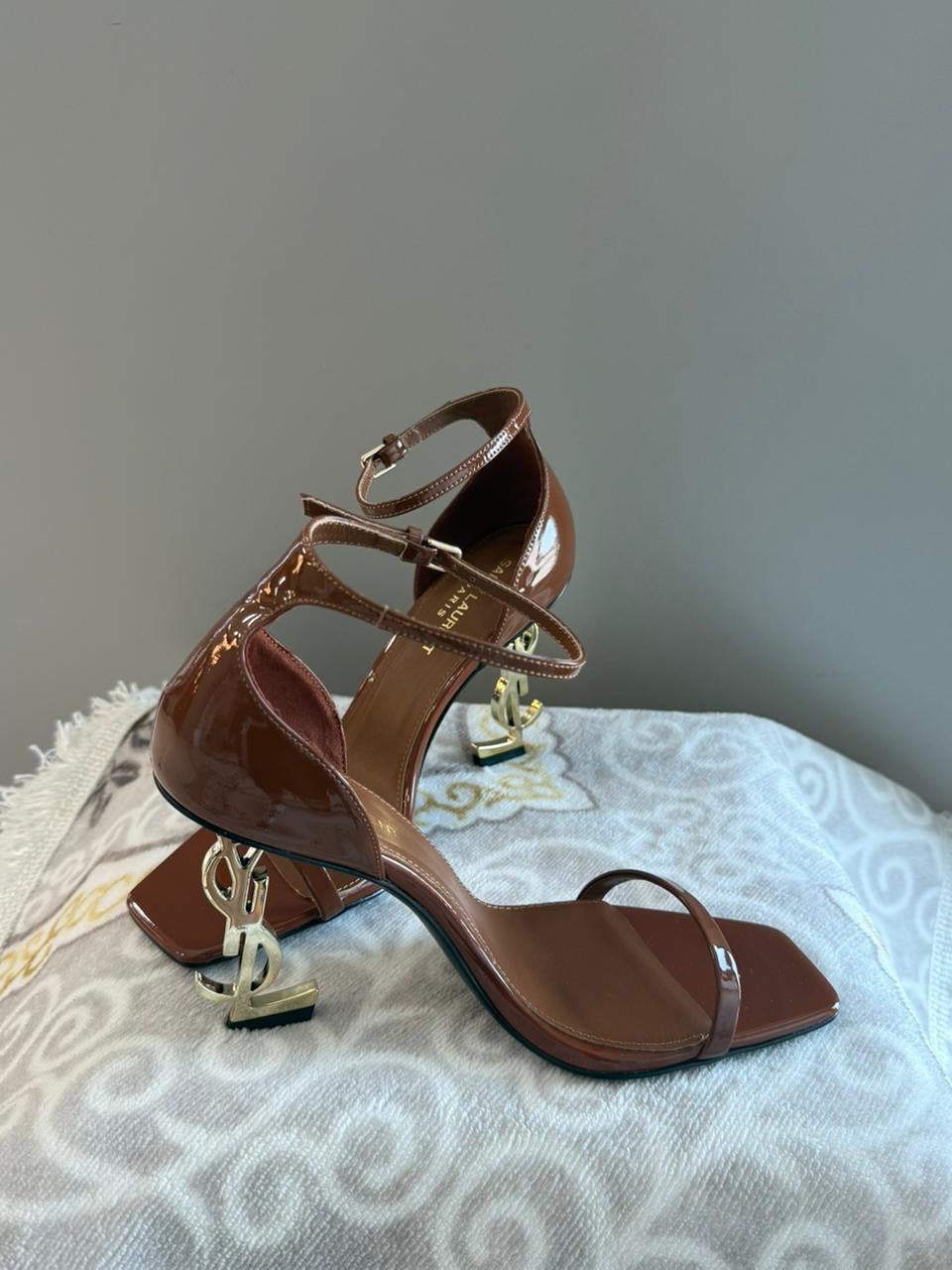Ysl sandals heels