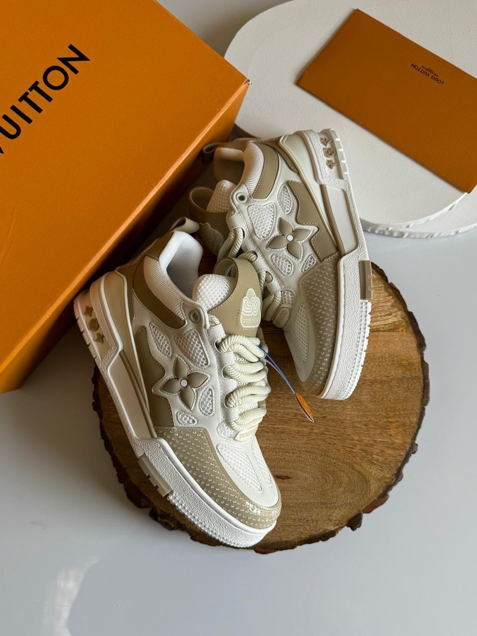 Lv sneakers