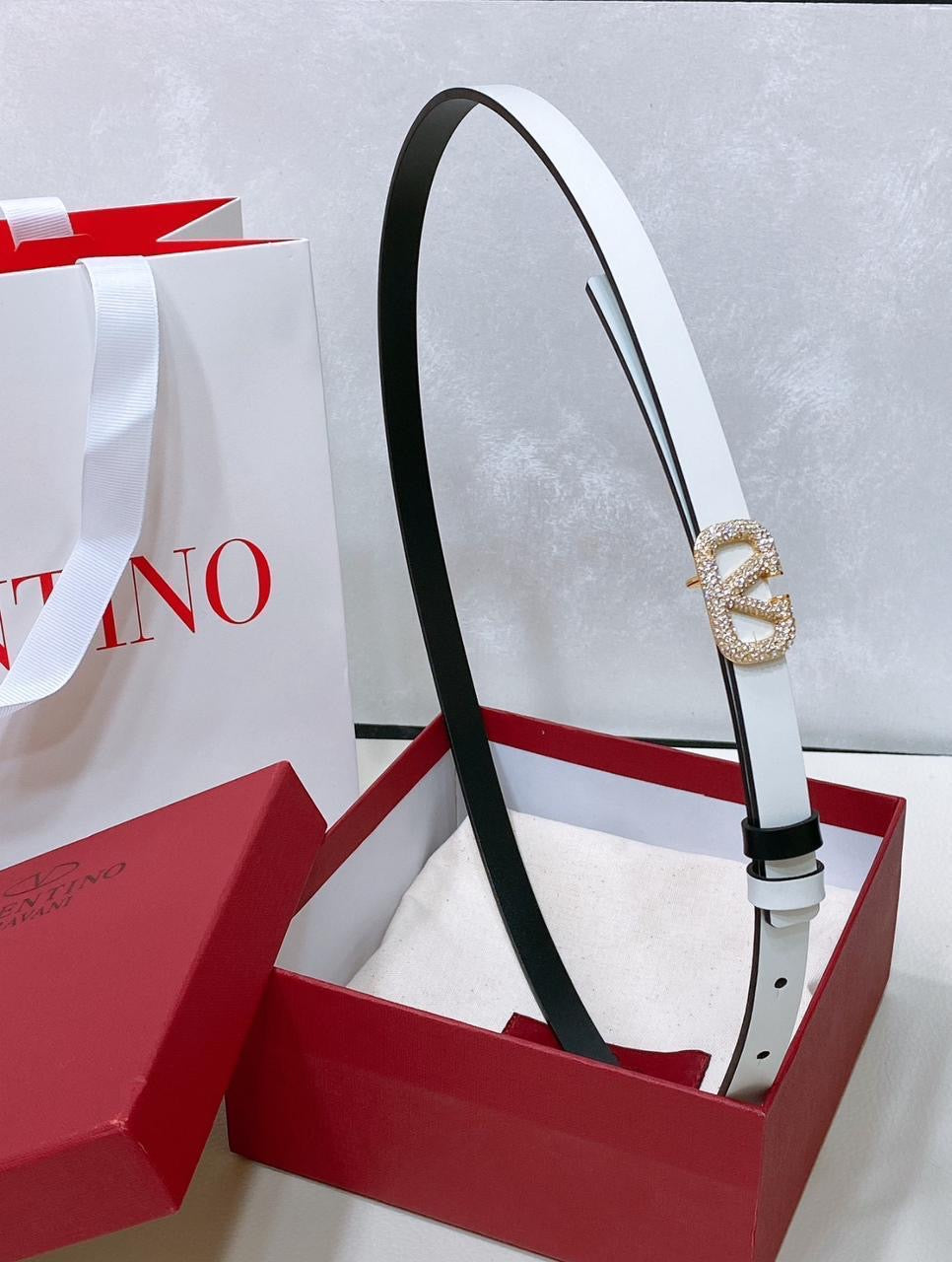 Valentino belt - thin with stones