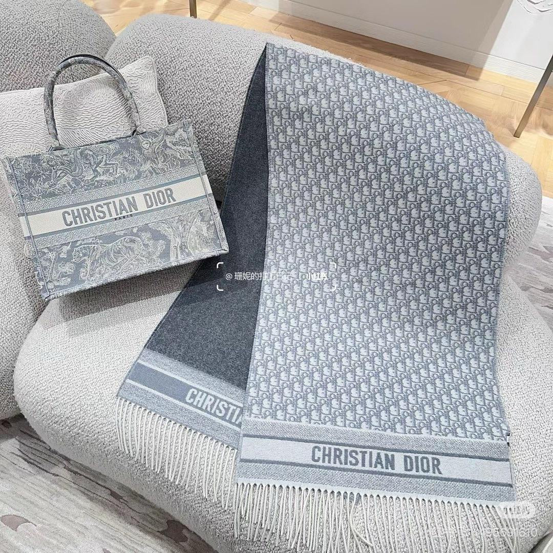 Dior scarf