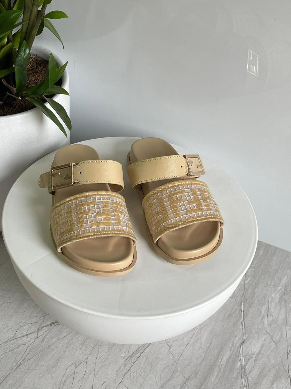 Fendi slippers