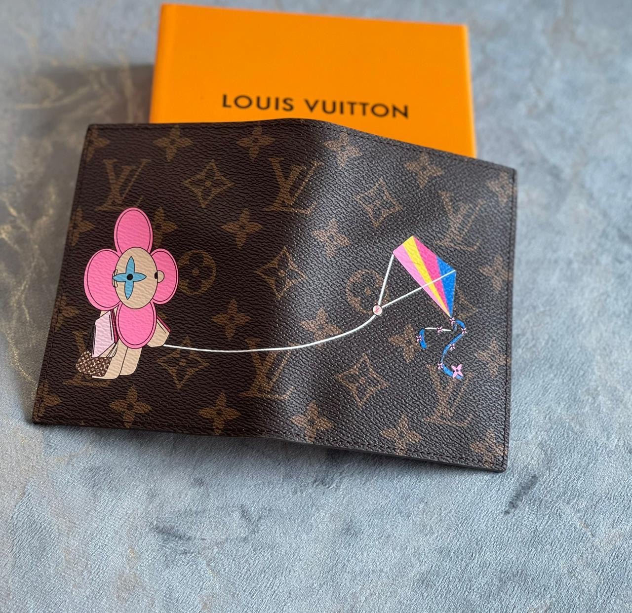 Lv passport cover - wallet