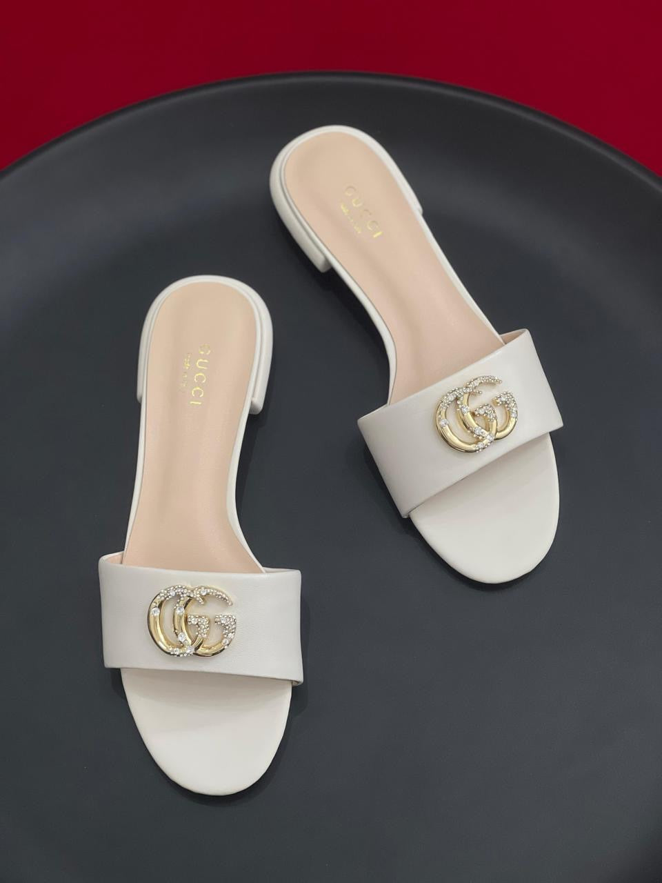 Gucci slippers
