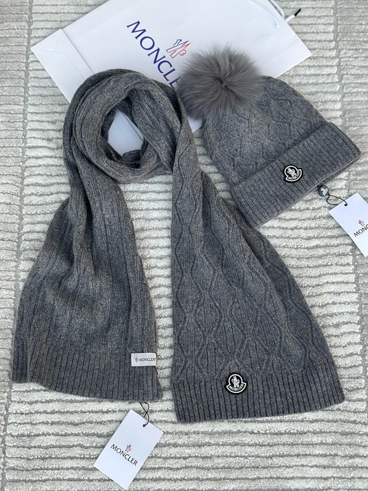Moncler hat and scarf