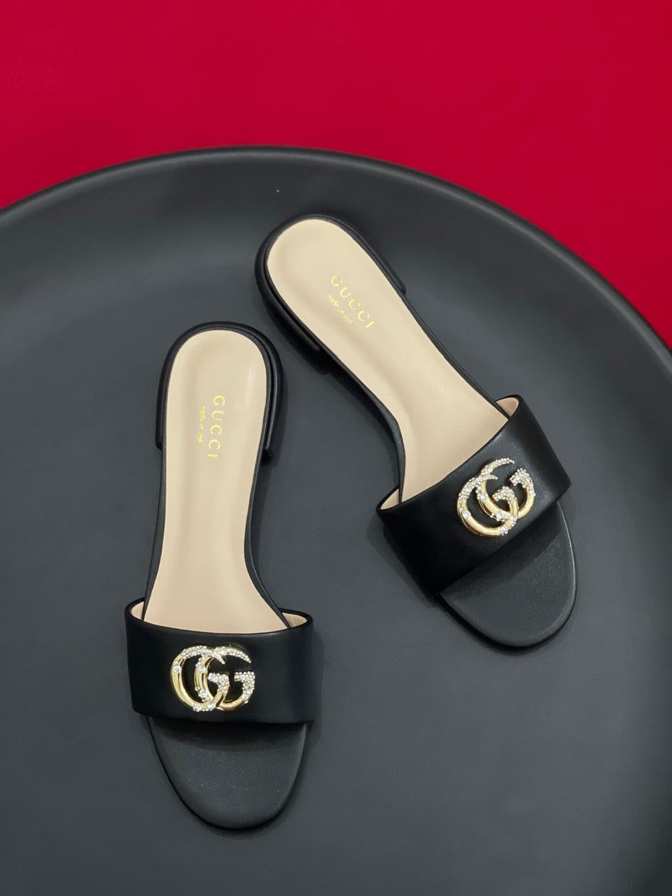 Gucci slippers