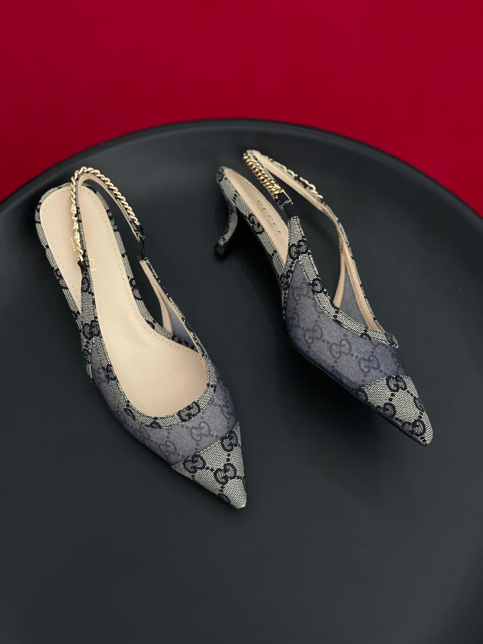 Gucci heels - low heels