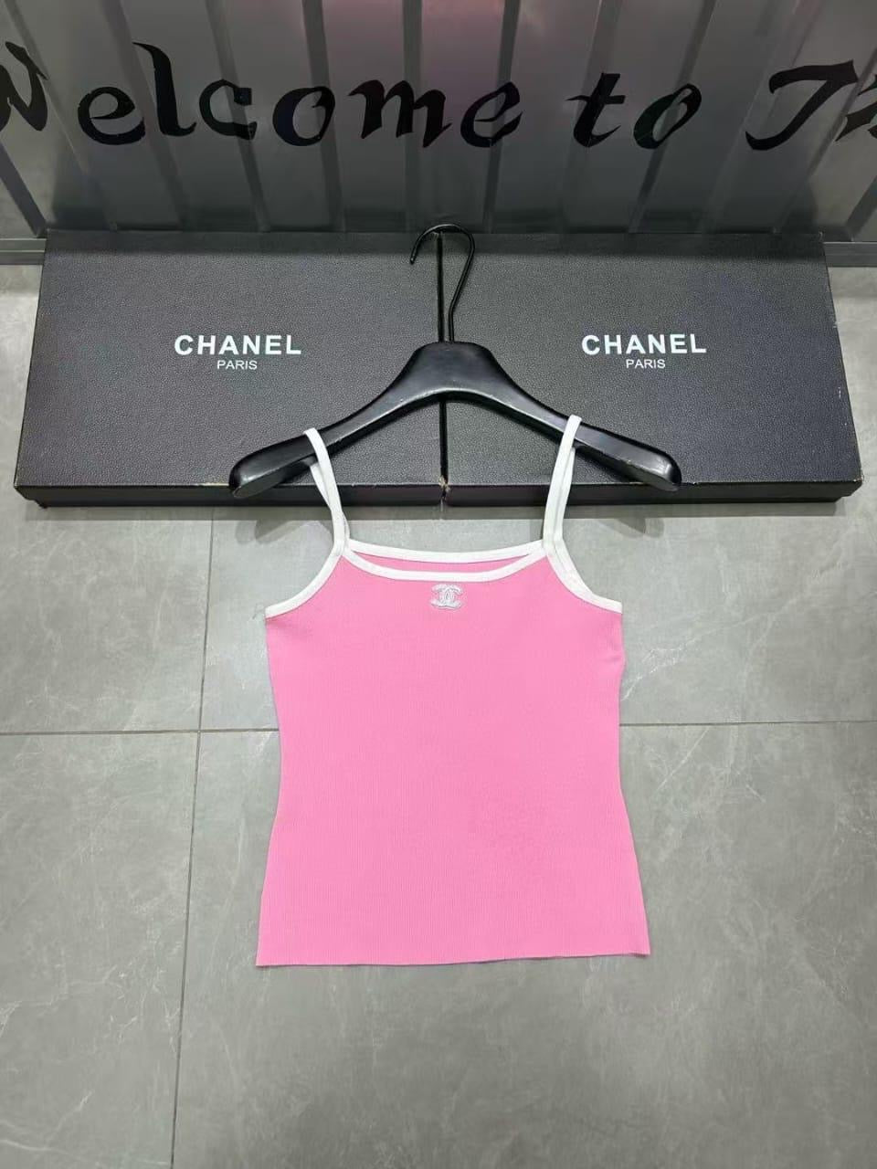 Chanel top