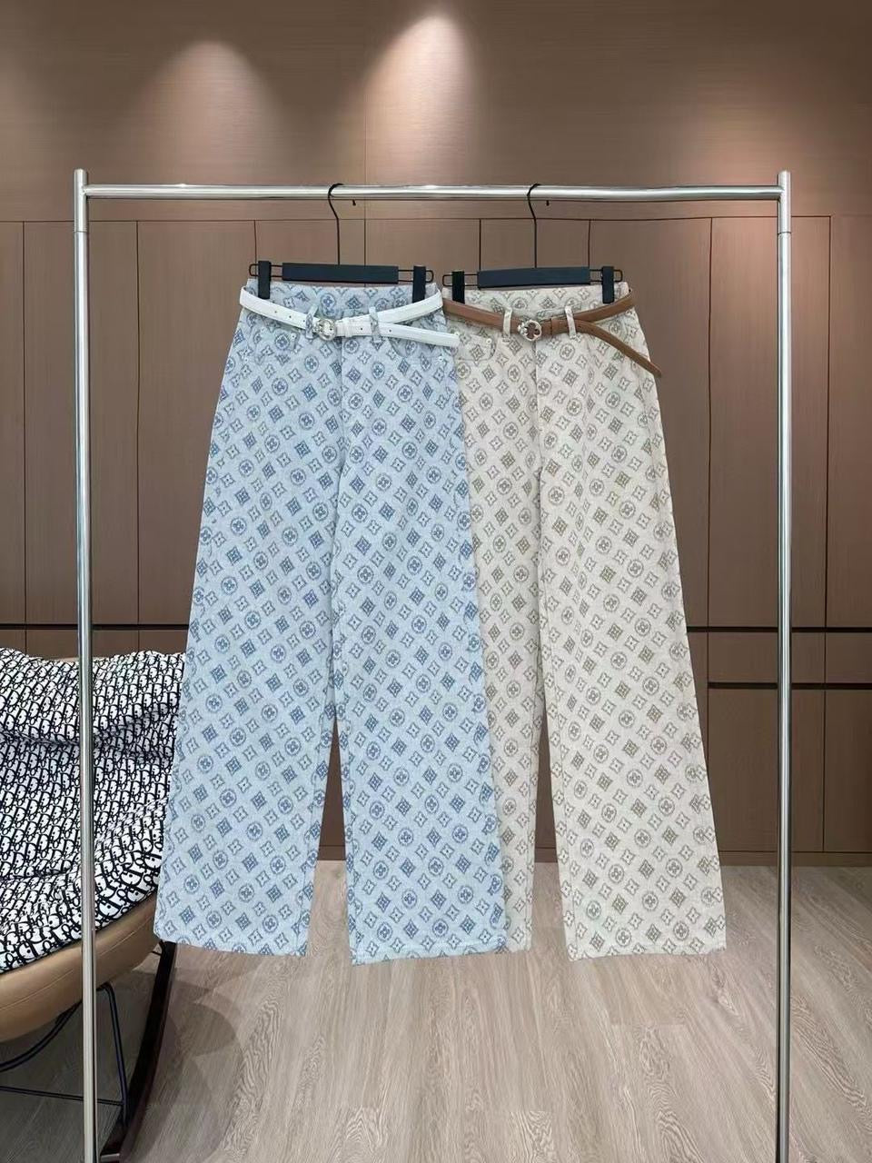 Lv pants