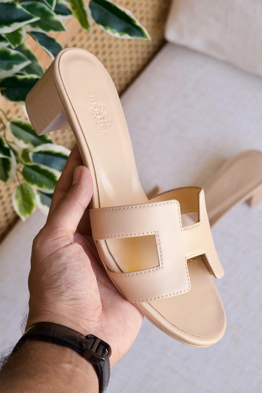 Hermes sandals heels beige