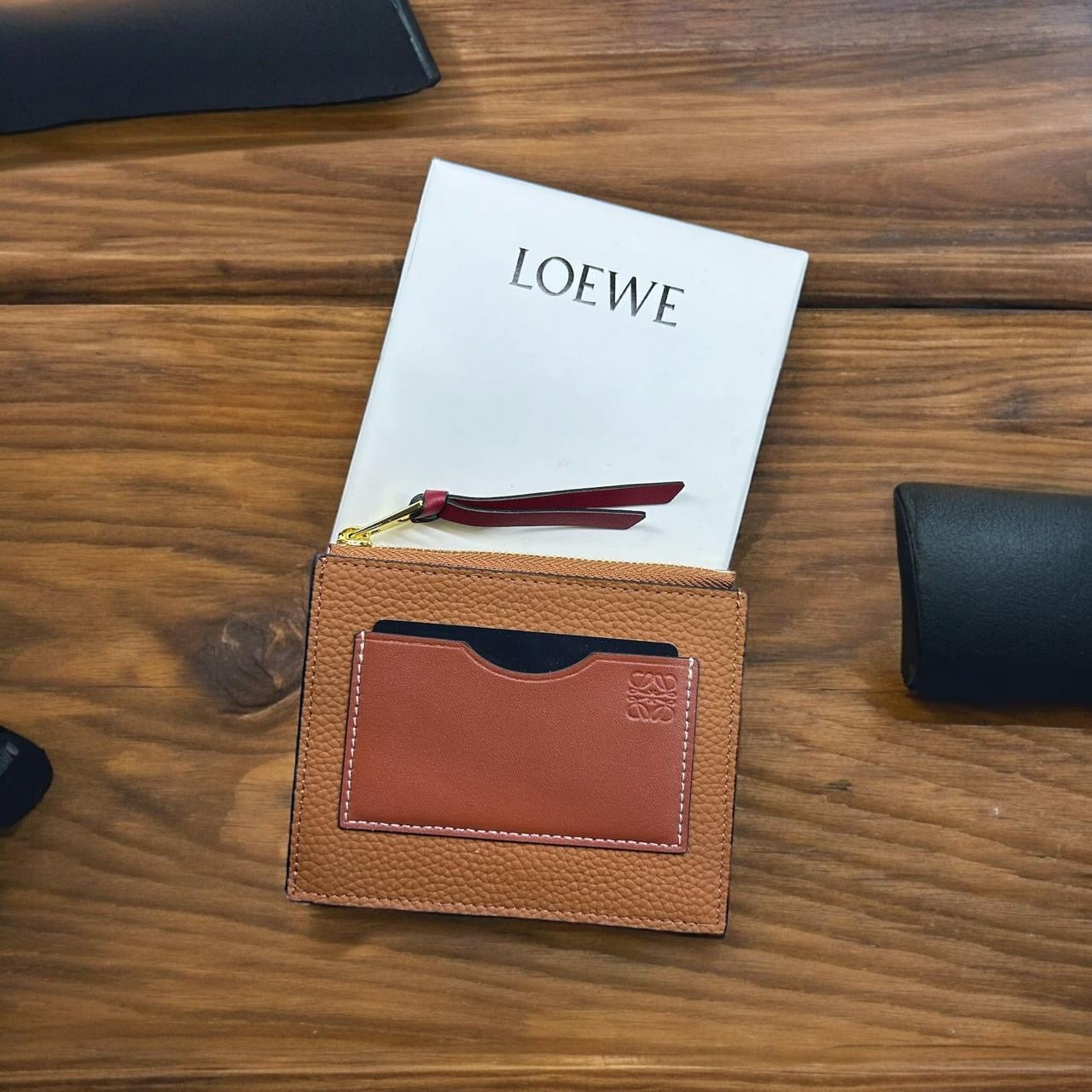 Loewe wallet