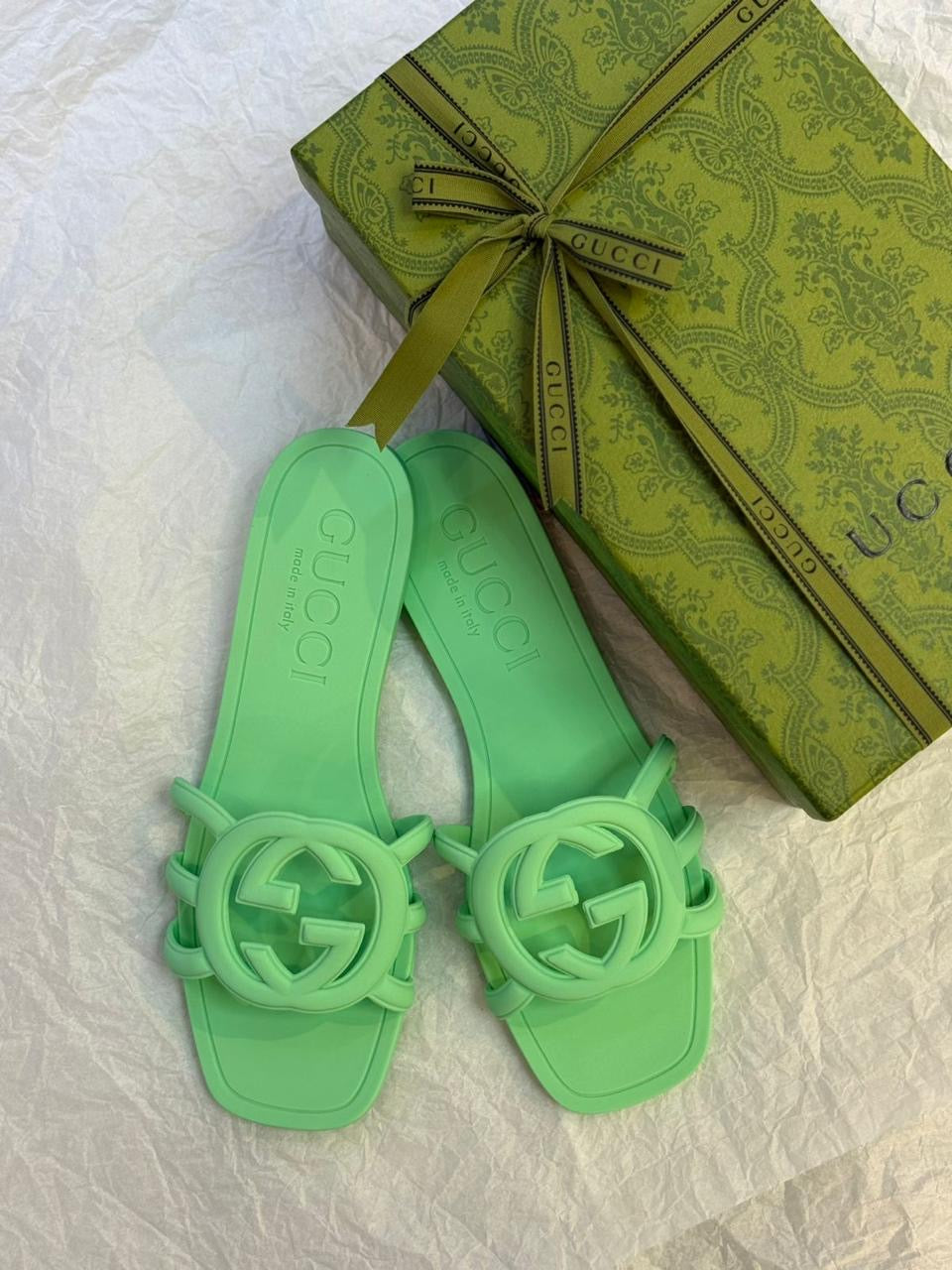 Gucci slippers