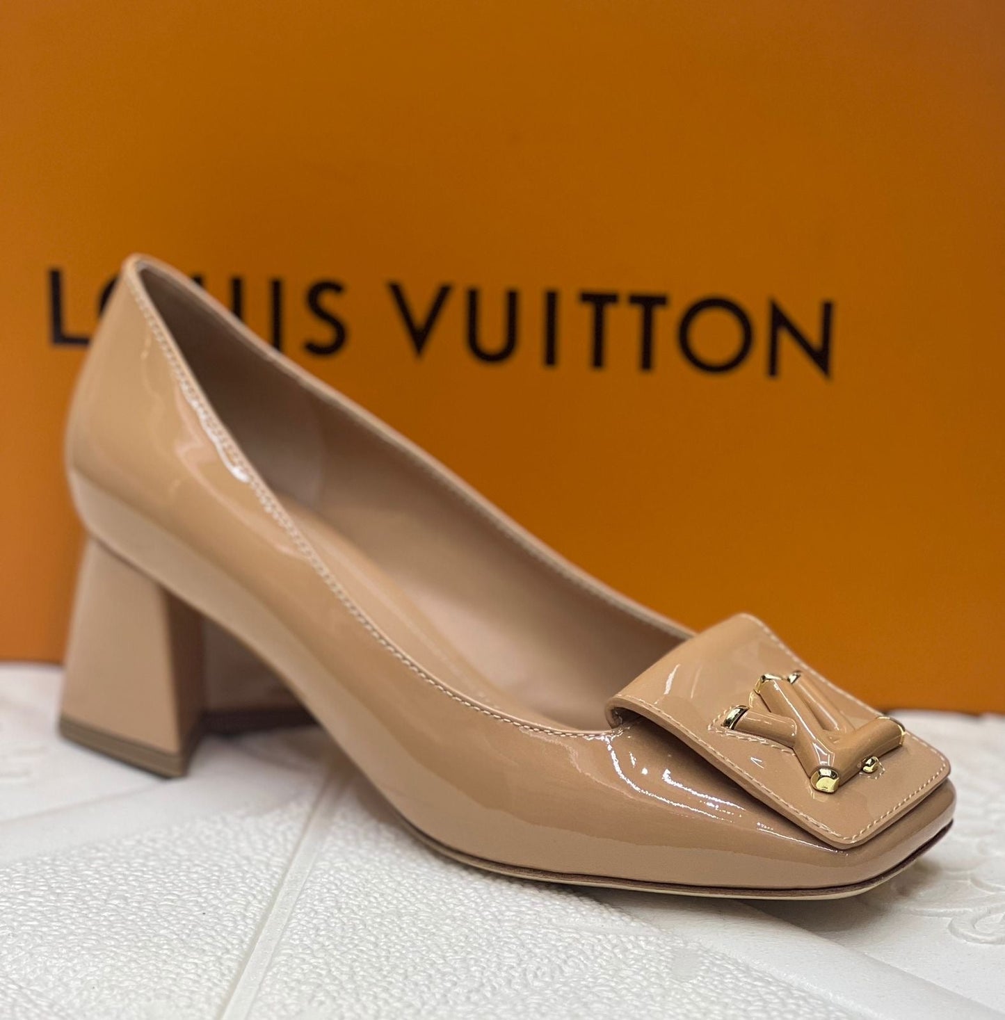 Lv heels - beige