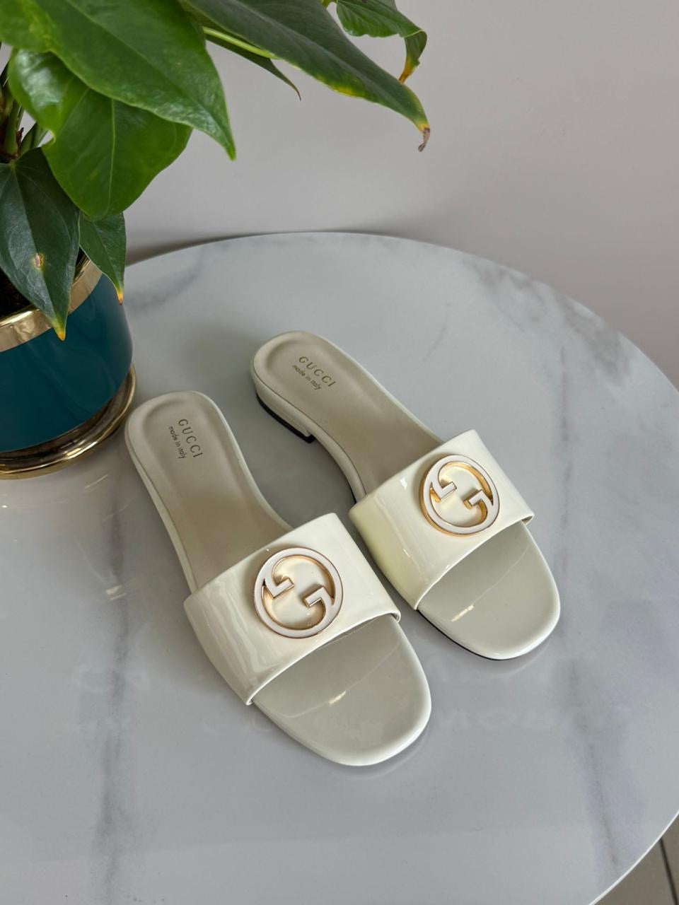 Gucci slippers