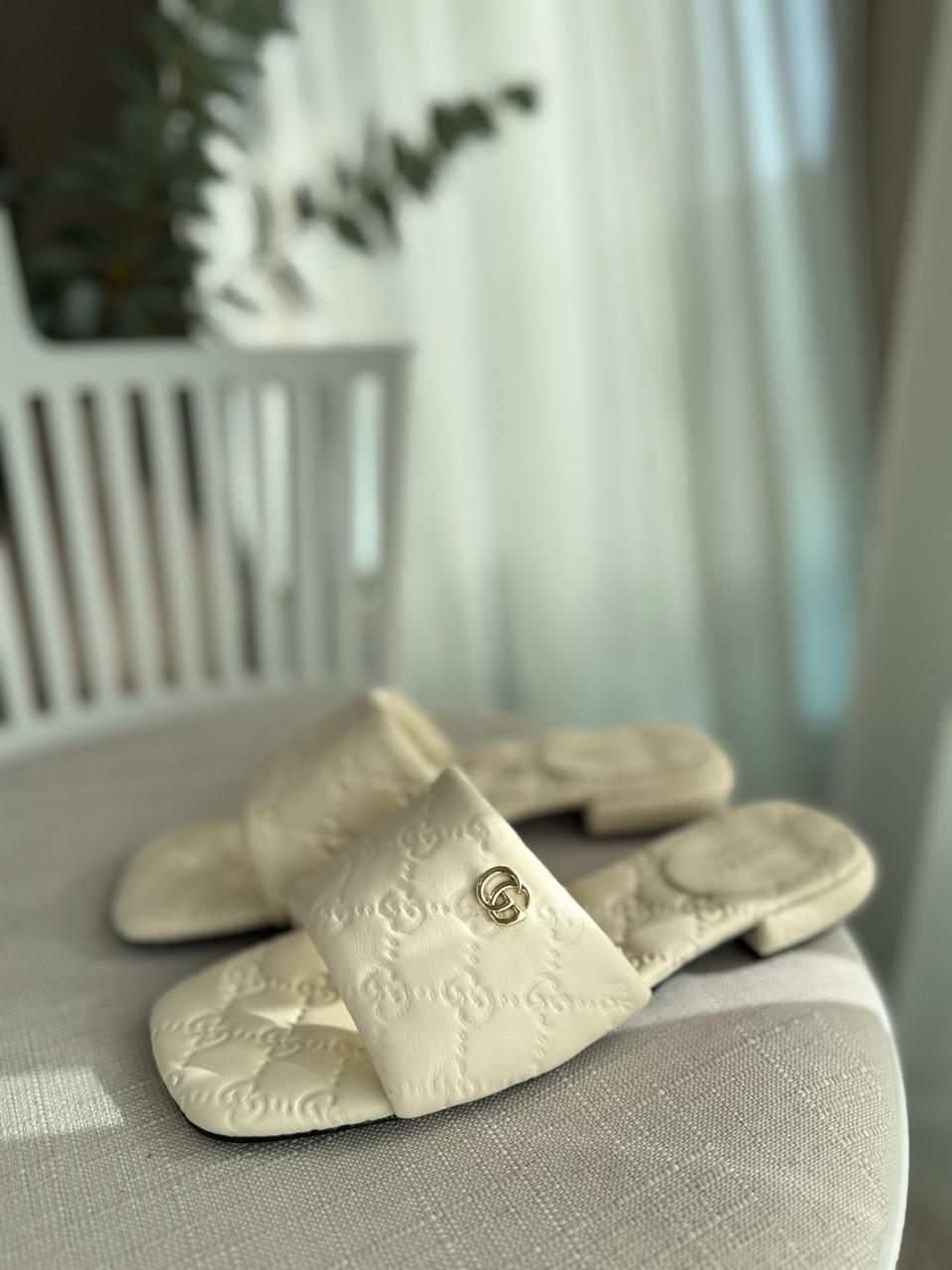 Gucci slippers