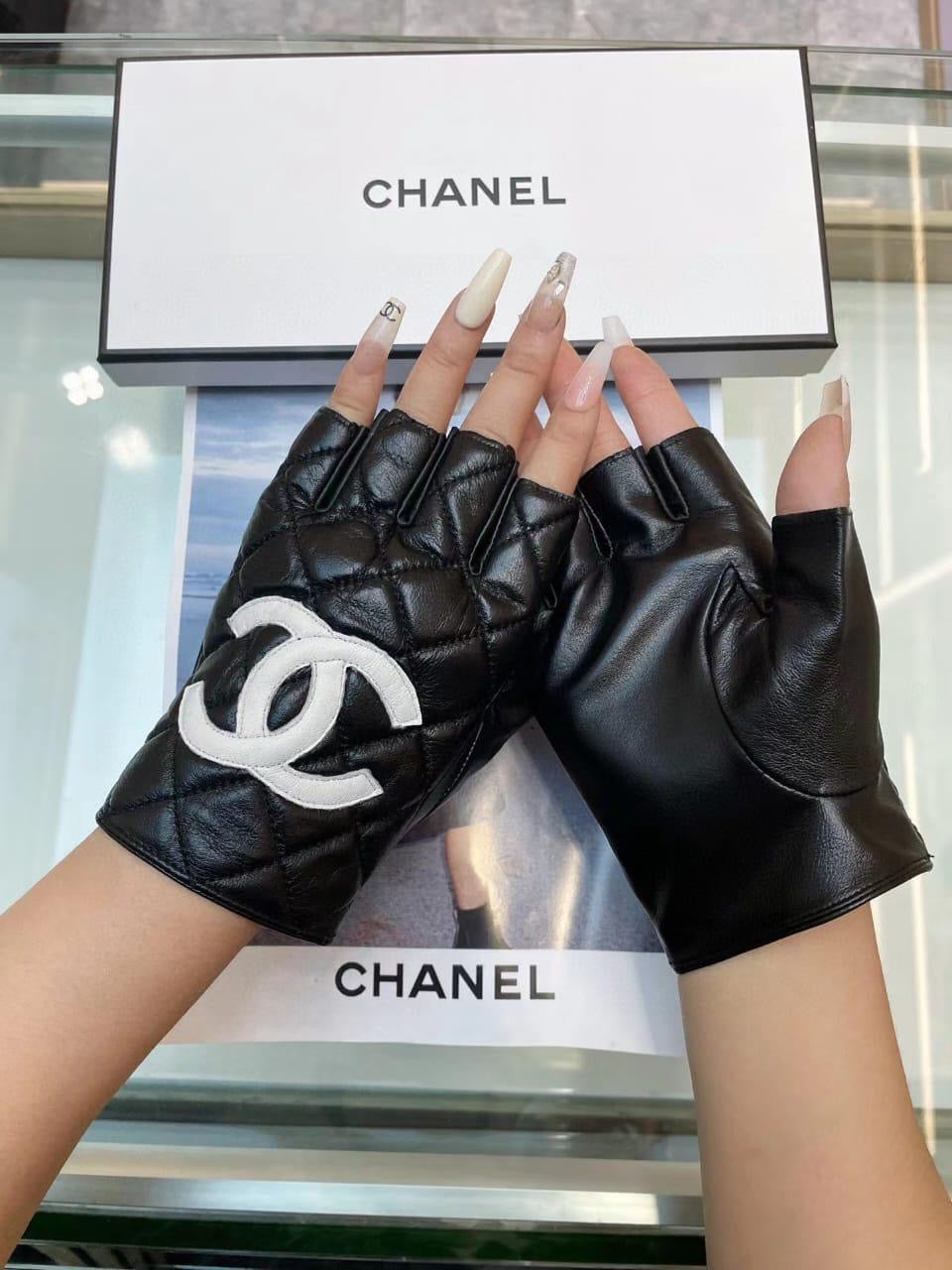 Chanel gloves