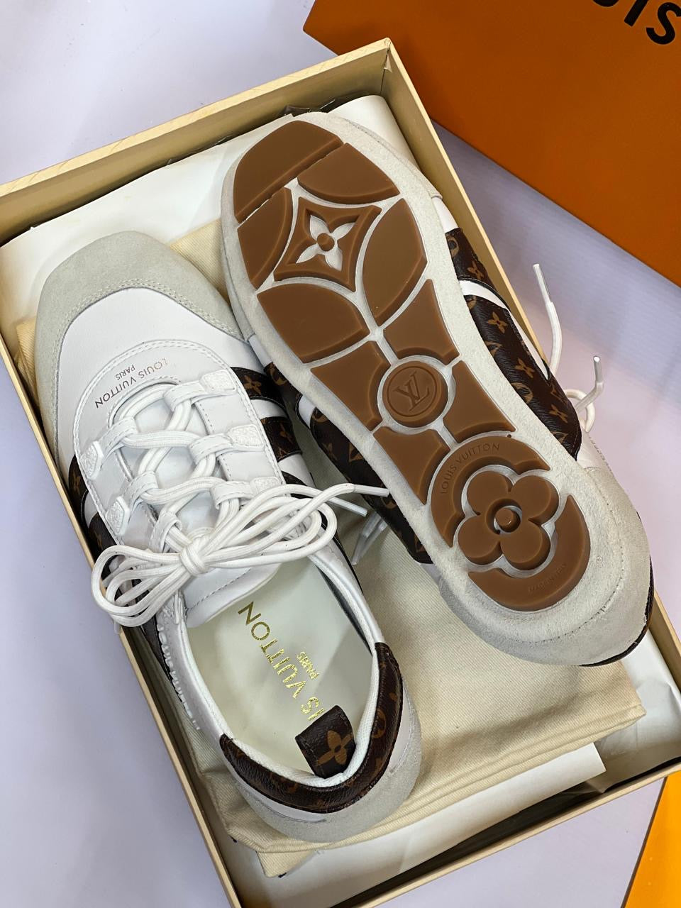 Lv sneakers