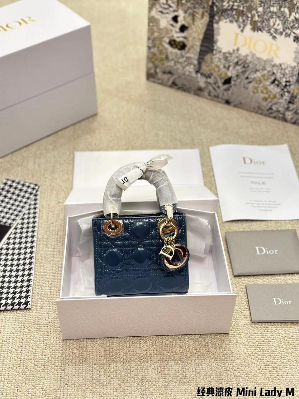 Lady dior bag micro