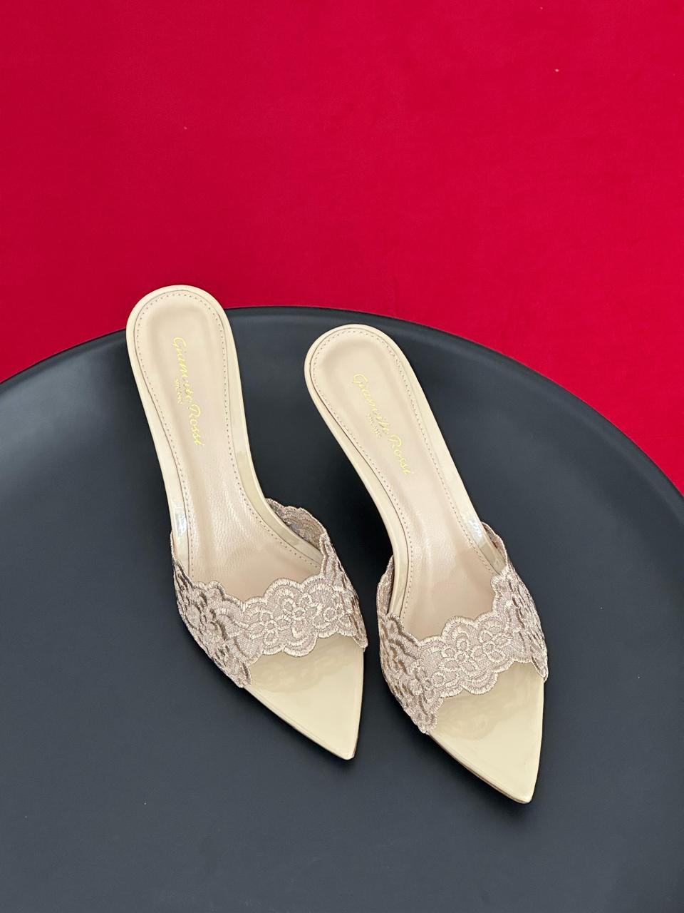 G rossi sandals heels
