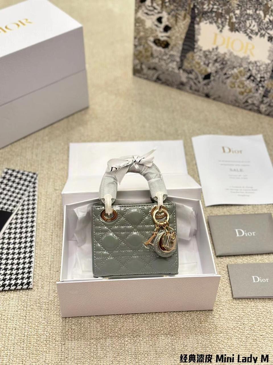 Lady dior bag micro