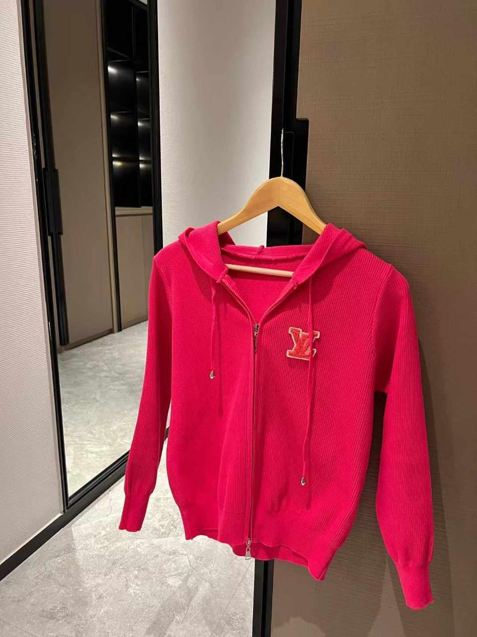 Lv tracksuit
