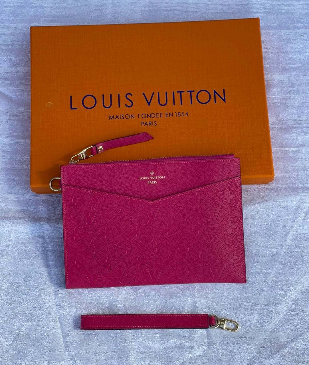 Lv bag - clutch