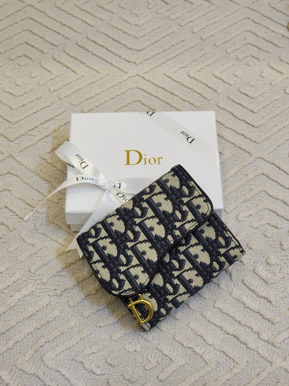 Dior wallet