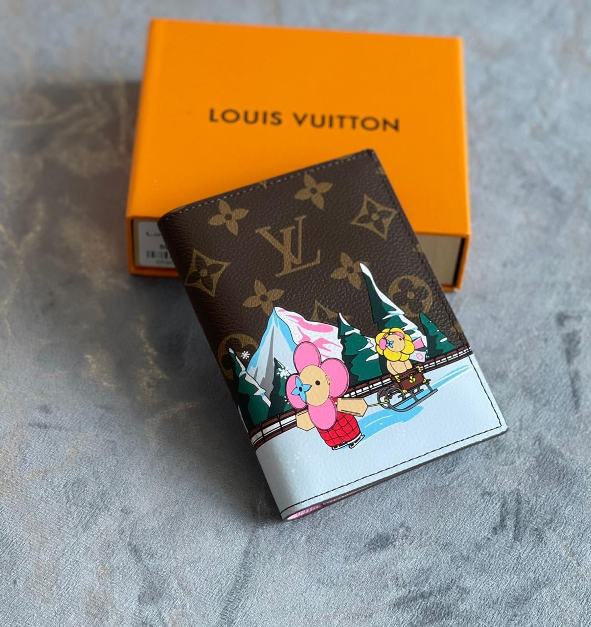 Lv passport cover -wallet