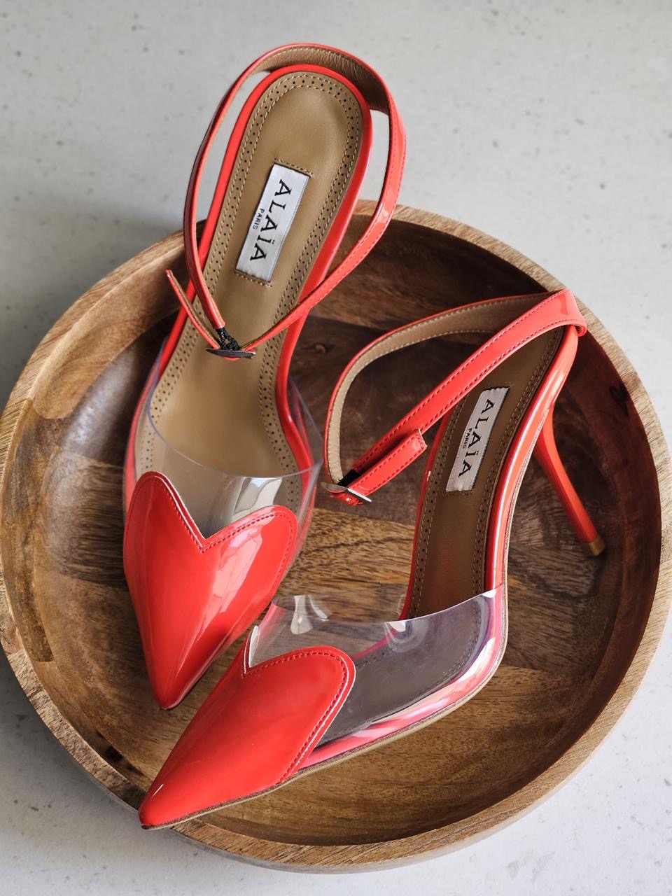 Alaia heels red