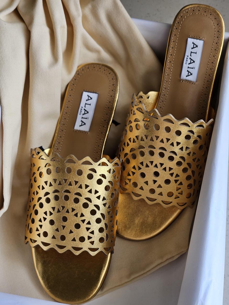 Alaia slippers