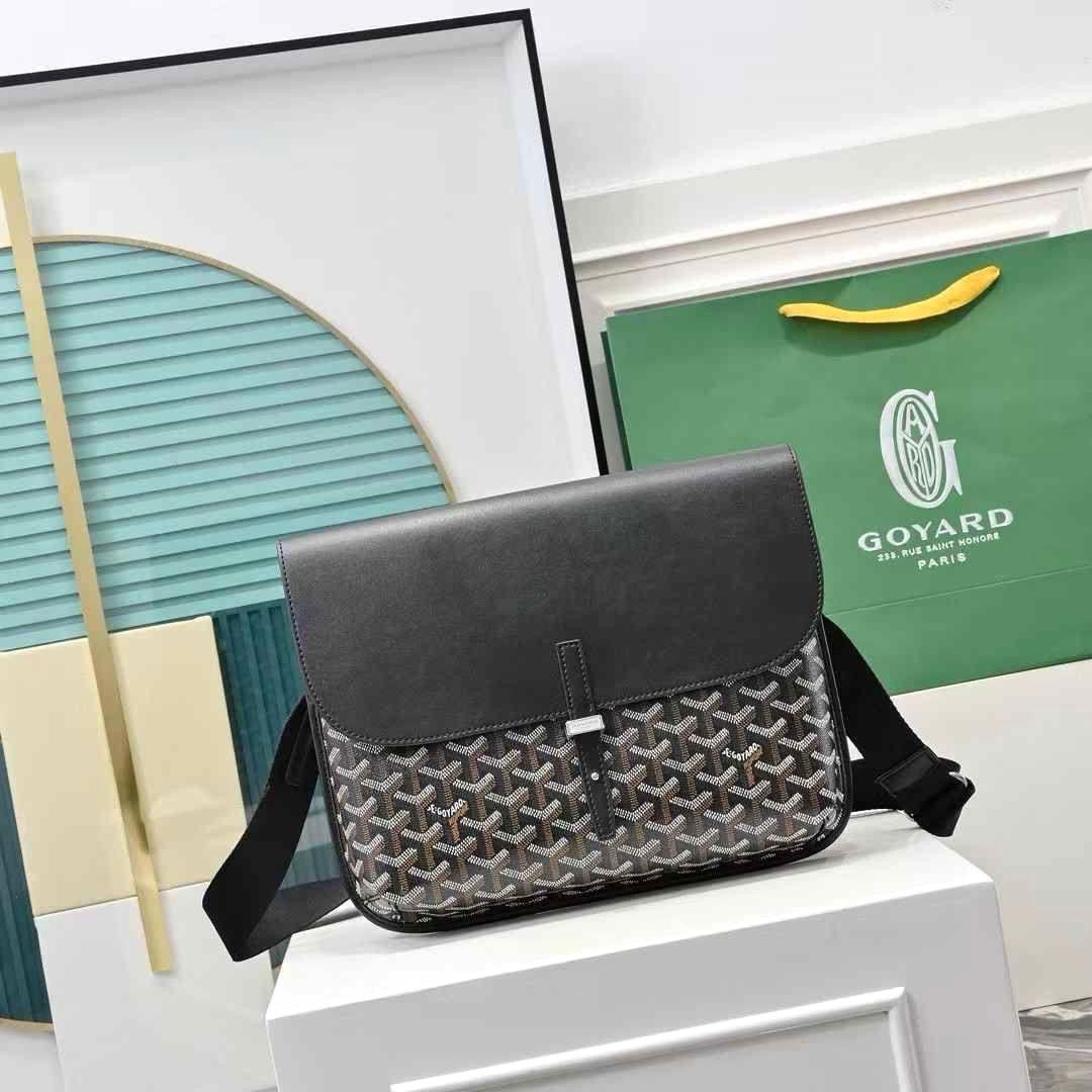 Goyard bag