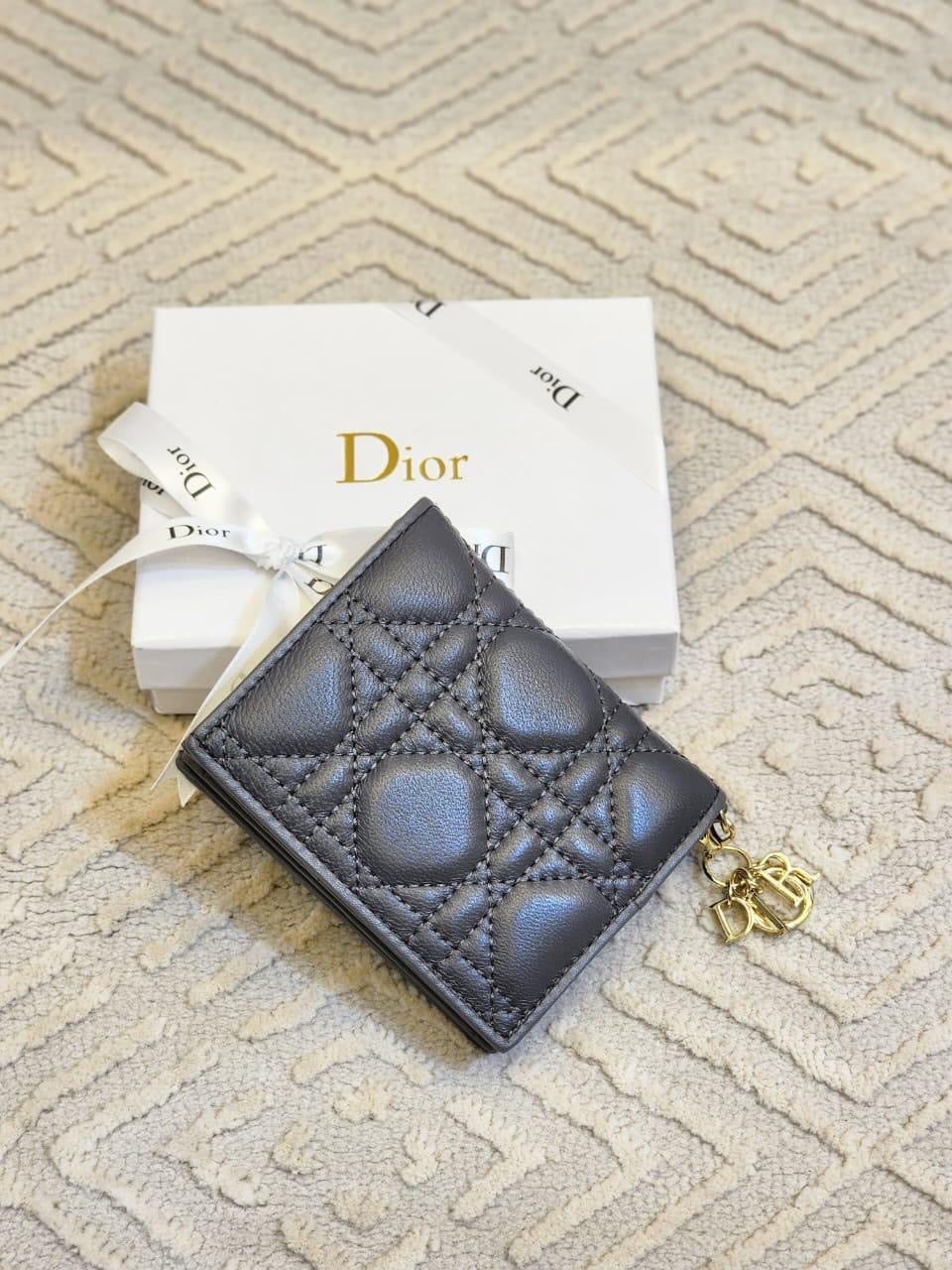 Dior wallet